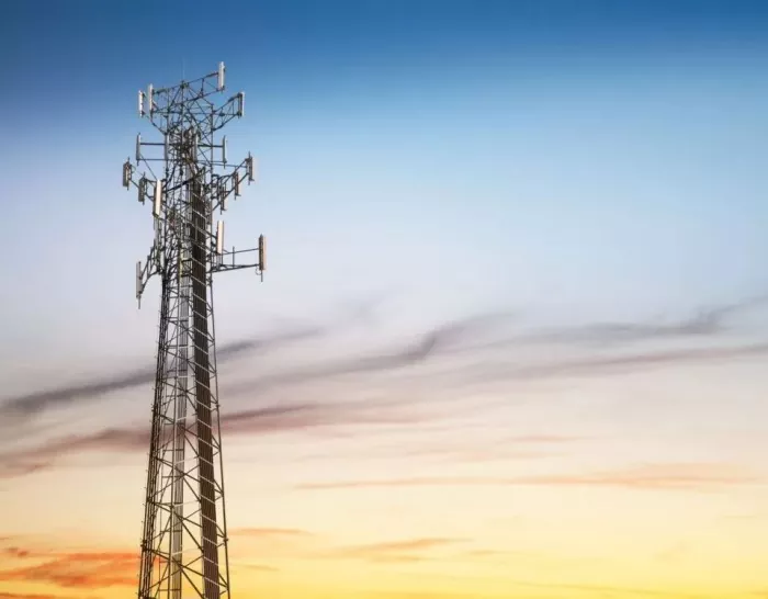 Ferro Turris Communication