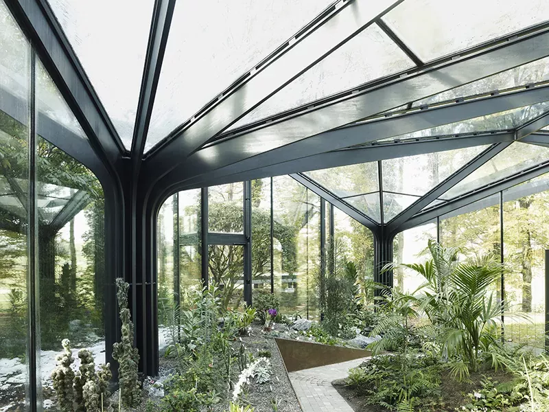 Aula Botanical Steel Structure